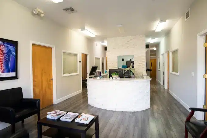 OliveMedia_MauricioChiroprctic_Rutledge_6034