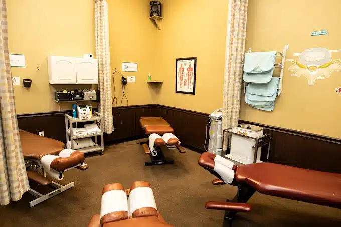 OliveMedia_MauricioChiroprctic_Rutledge_6423